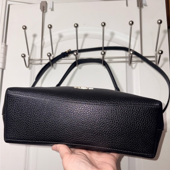 Coach Laurel Crossbody & Shoulder Collection | Medium, Mini & Double Zip Wallet - Picture 4 of 16